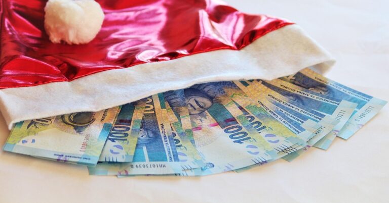 Maximize Your Gratuities: The Ultimate Guide to Earning Top Tips