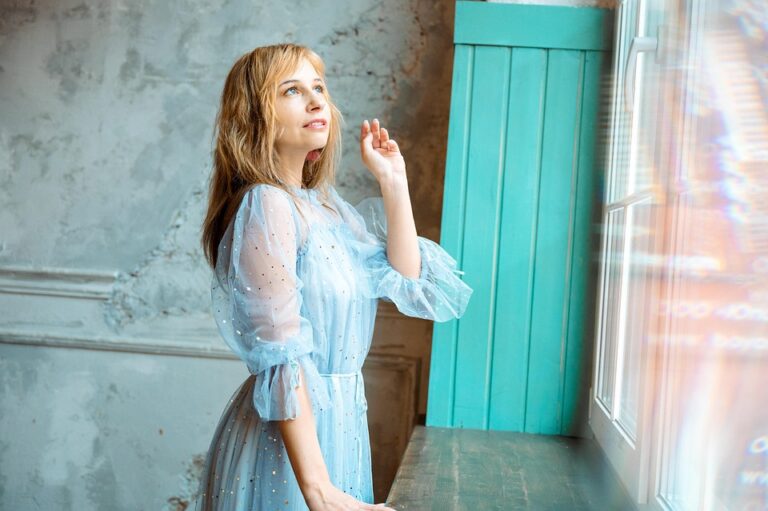 Revolutionize Your Reach: 10 Modern Marketing Strategies to Try Now