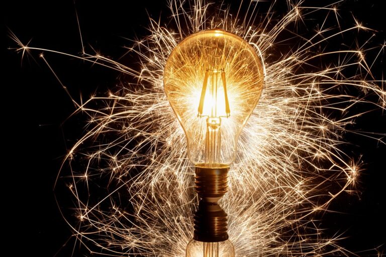 How to Spark Inspiration: Earning Dynamic Ideas by Leveraging Your Curiosity
