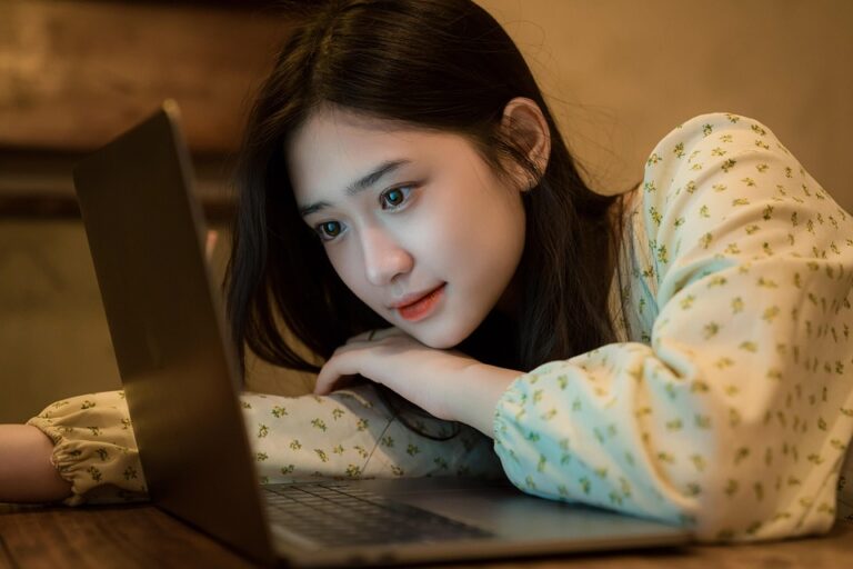 Online Businesses and Entrepreneurship