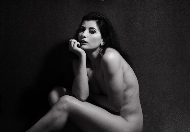 The Art of Trade: How to Maximize Profits in a Competitive Market