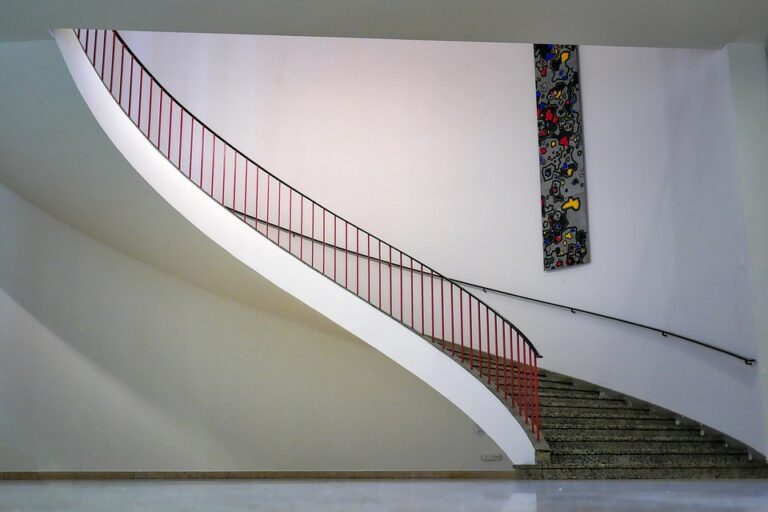 The Rise of the Metaverse: How Virtual Worlds Will Disrupt Traditional Business Models