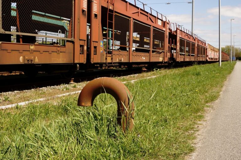 Logistics 4.0: How AI and Machine Learning Are Optimizing Supply Chain Operations